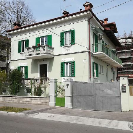 Agli Oleandri Appartamento In Villa Con Con Parcheggio Гориция Экстерьер фото